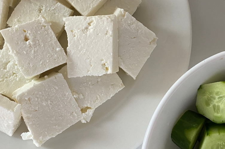 Feta cucumbers